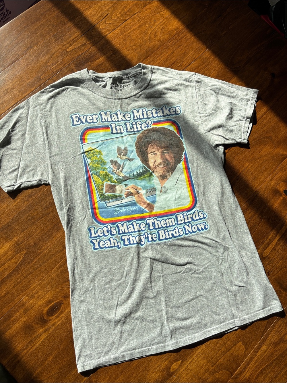 Gray Graphic Men’s T-Shirt with Retro Painter Print